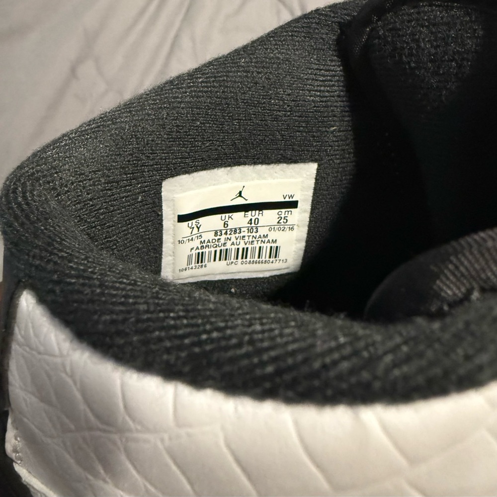 Air Jordan Retro 2 ‘Wing It.’ - Picture 7 of 8